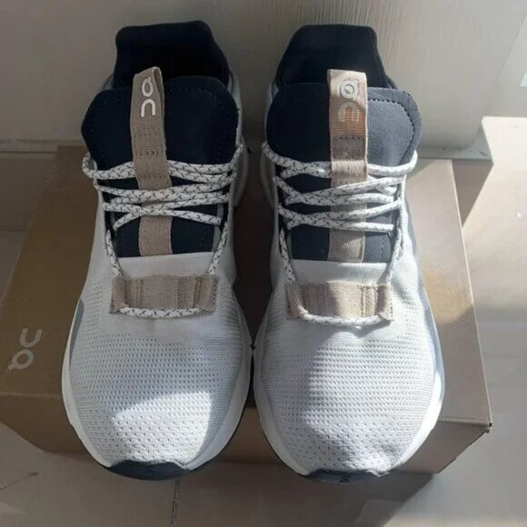 On Cloudnova Casual Fashion Running Sneakers - Picture 3 of 5